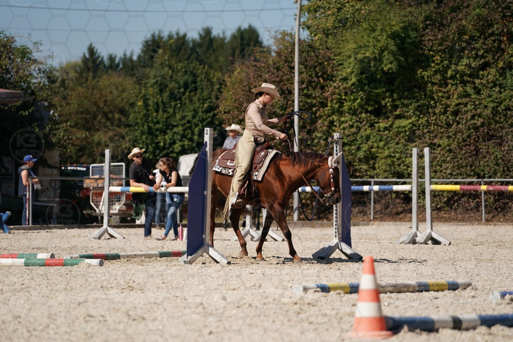 s_A_907972.JPG